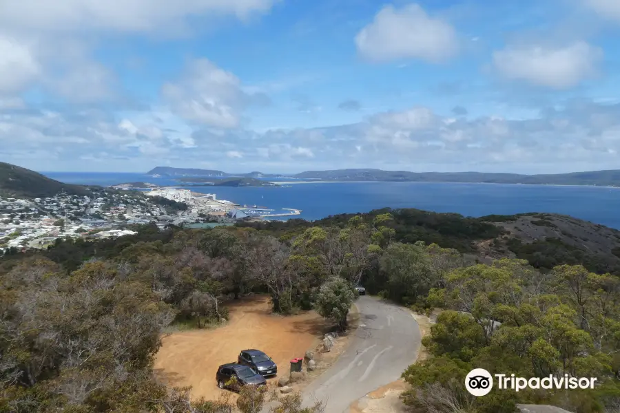 John Barnesby Memorial Lookout