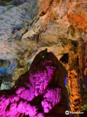 Thien Cung Cave