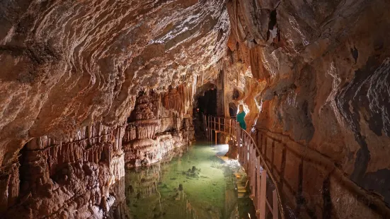 Grotte de Limousis