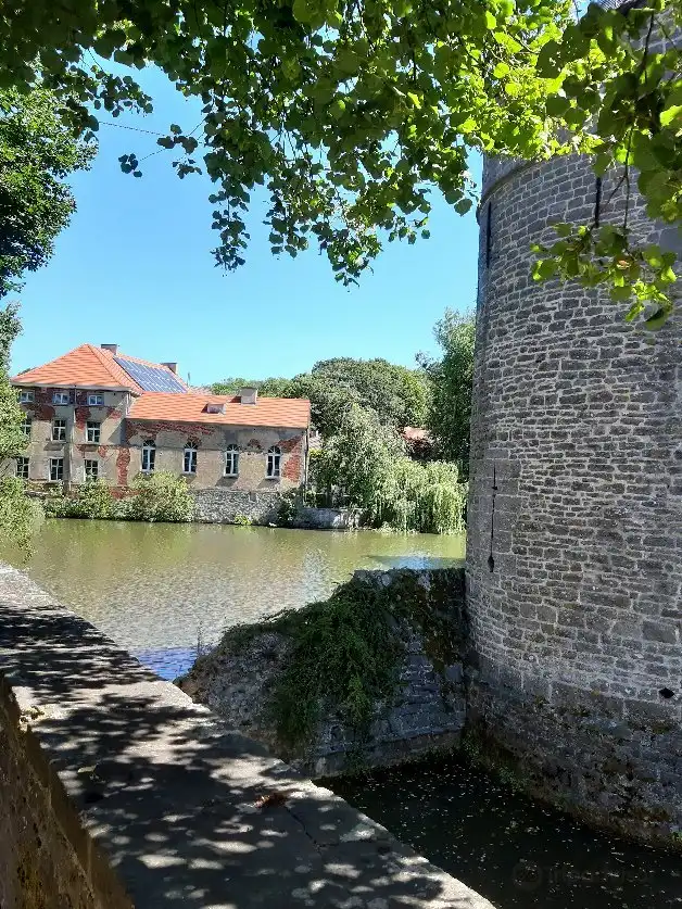 Hotels in Feluy