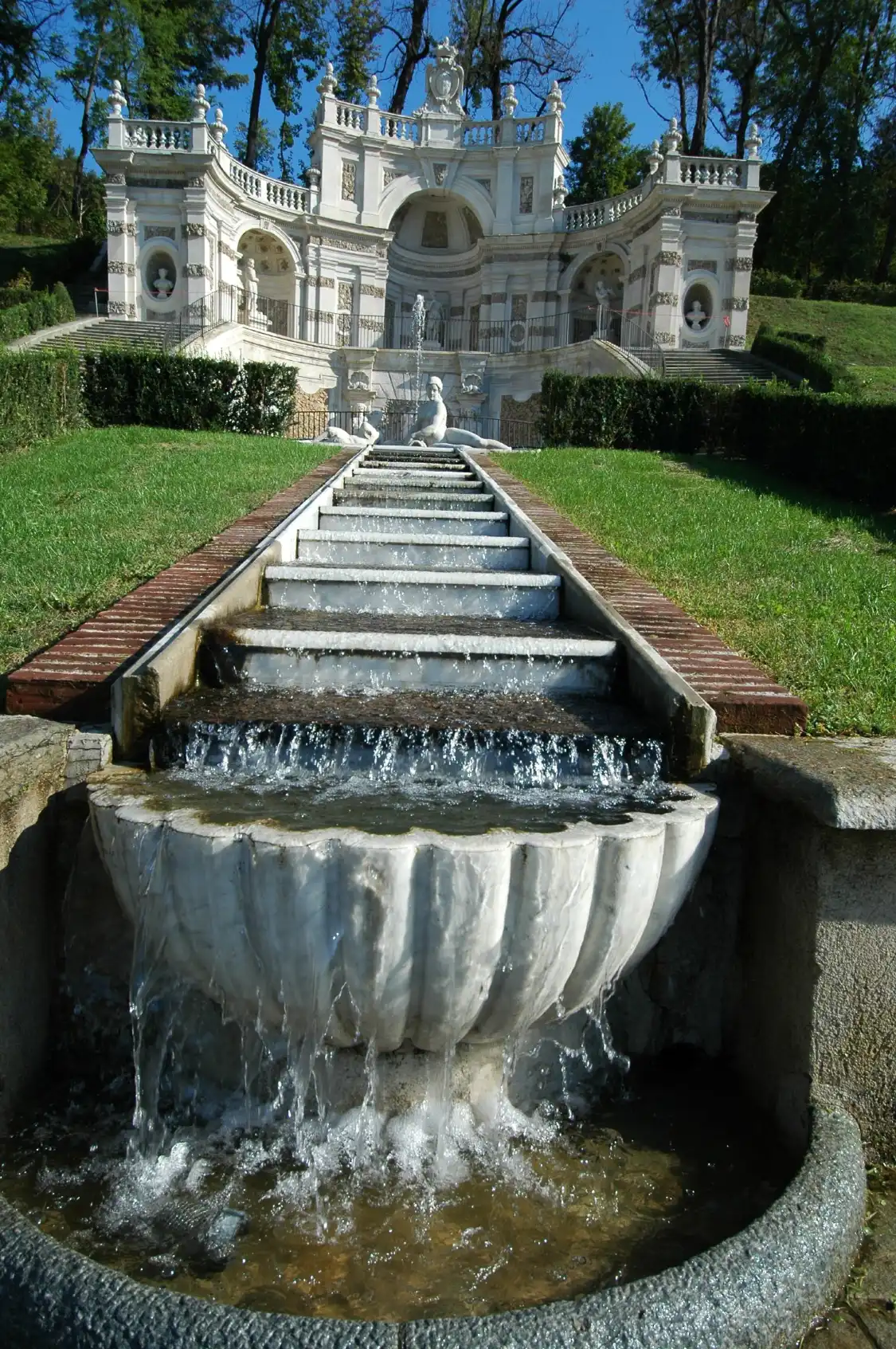 Hotel in zona Villa della Regina