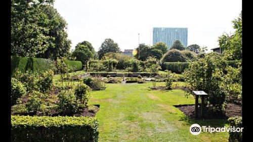 Cruickshank Botanic Garden