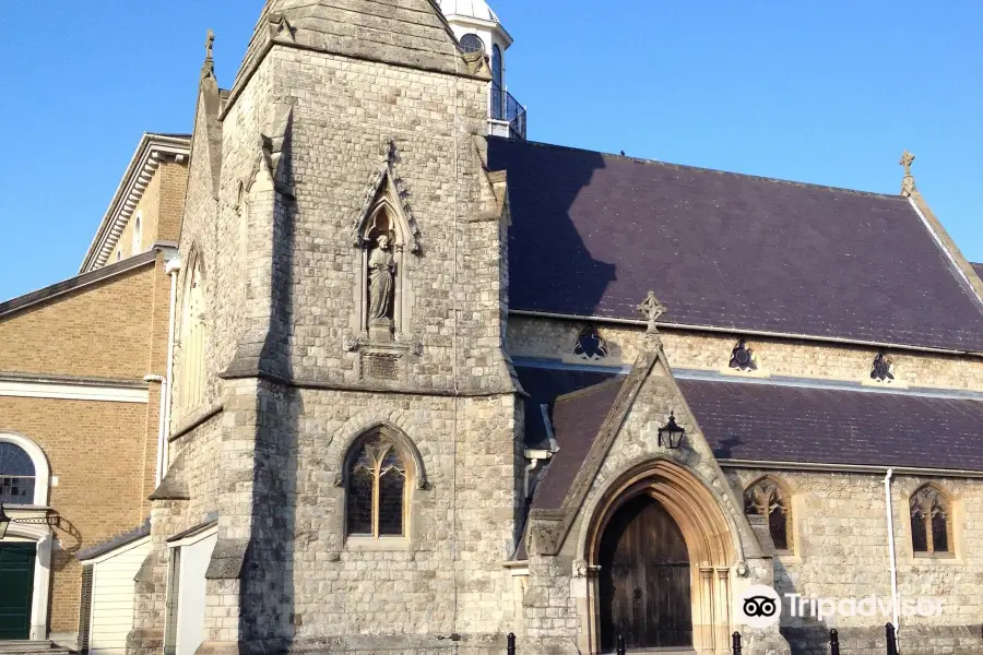 Cathédrale Sainte-Marie-et-Sainte-Hélène de Brentwood