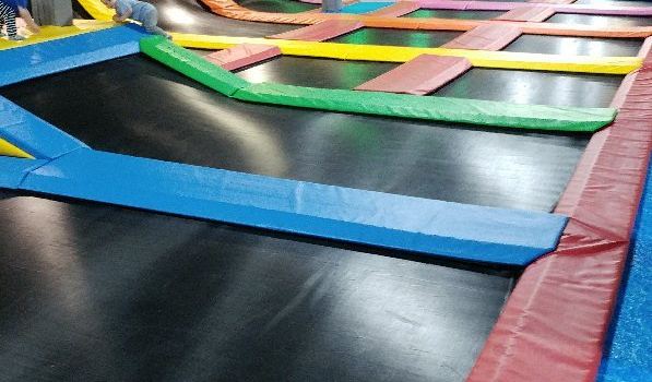 KIDS WORLD