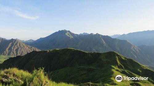 Mounts Iglit - Baco National Park