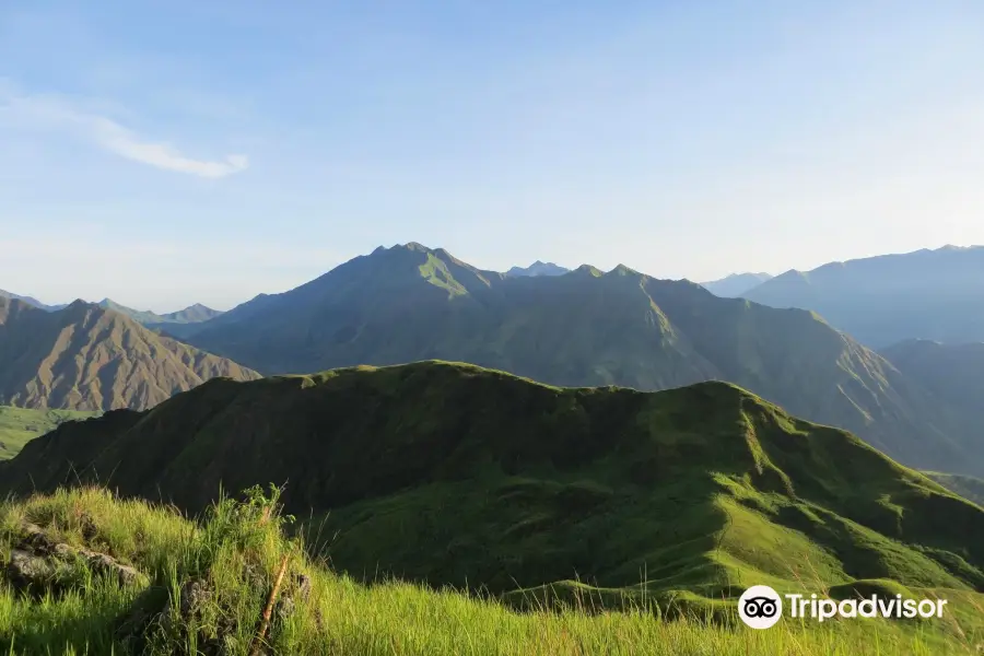 Mounts Iglit - Baco National Park