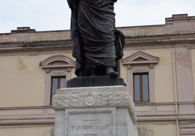 Statua di Ovidio
