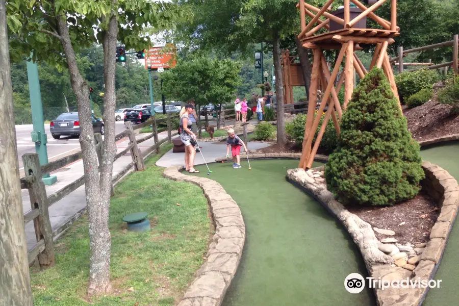 Ripley's Davy Crockett Mini Golf