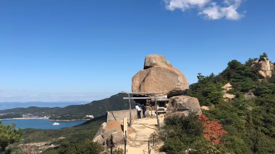 Kasaneiwa (Piled Rocks)