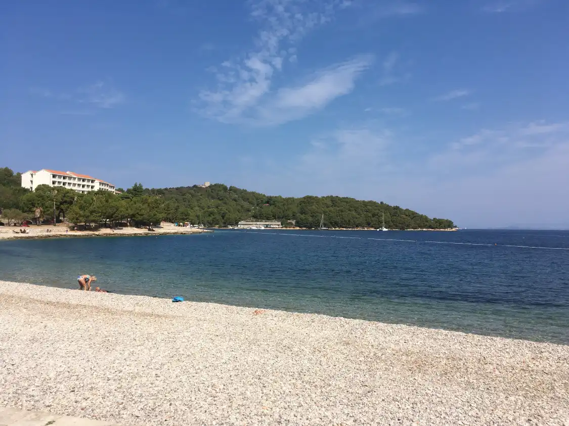Hotels near Prirovo Beach