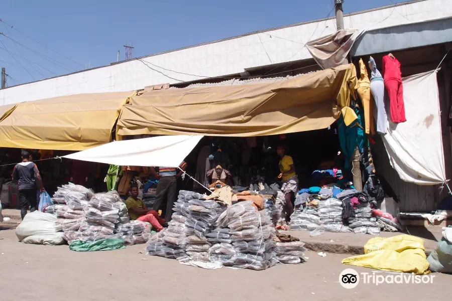 Chiromeda Market