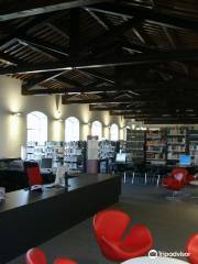 Biblioteca Lazzerini