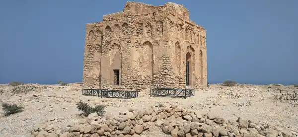 Hotels in Sur