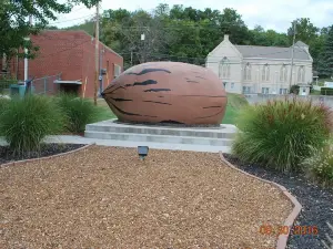 World's Largest Pecan