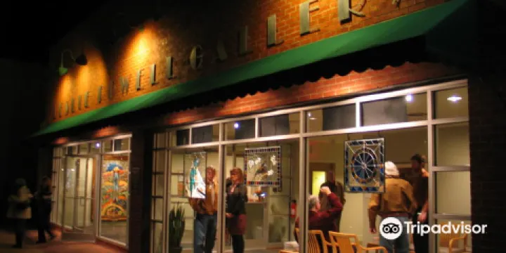 Leslie Powell Foundation & Gallery