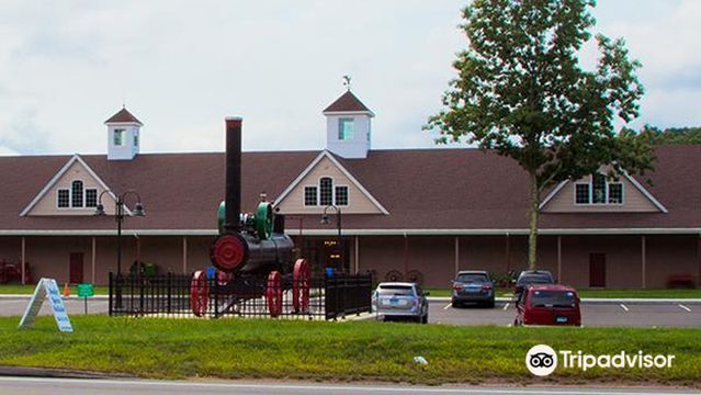 The PAST Antiques Marketplace at Nature's Art Village