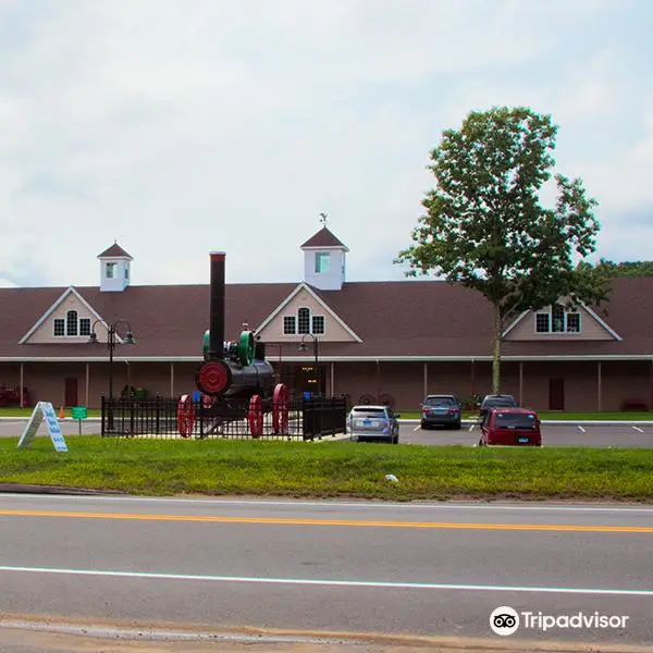 The PAST Antiques Marketplace at Nature's Art Village