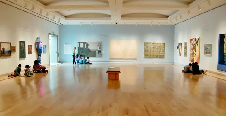 Hotels near The Robert McLaughlin Gallery