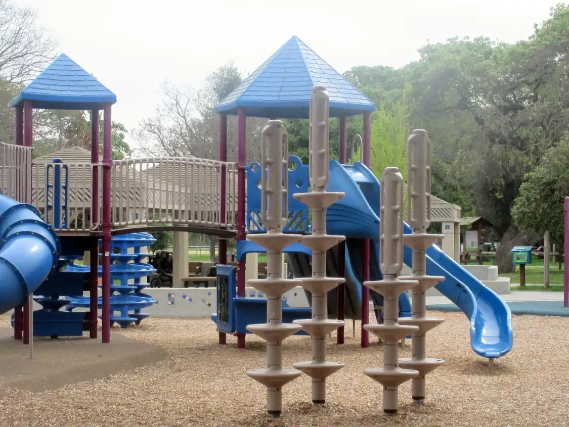 Các khách sạn gần Flood Park