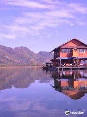 Khao Laem Lake