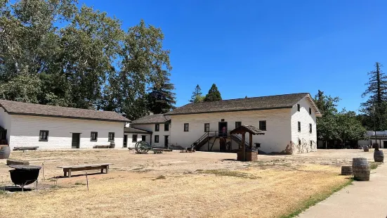 Sutter's Fort