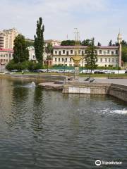 Комсомольский пруд