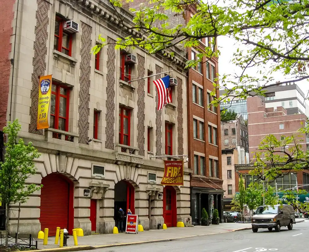 Hoteles cerca de New York City Fire Museum