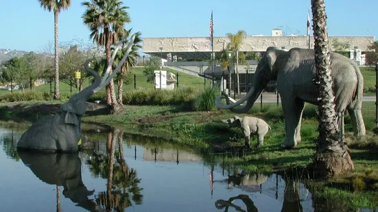 La Brea Tar Pits and Museum