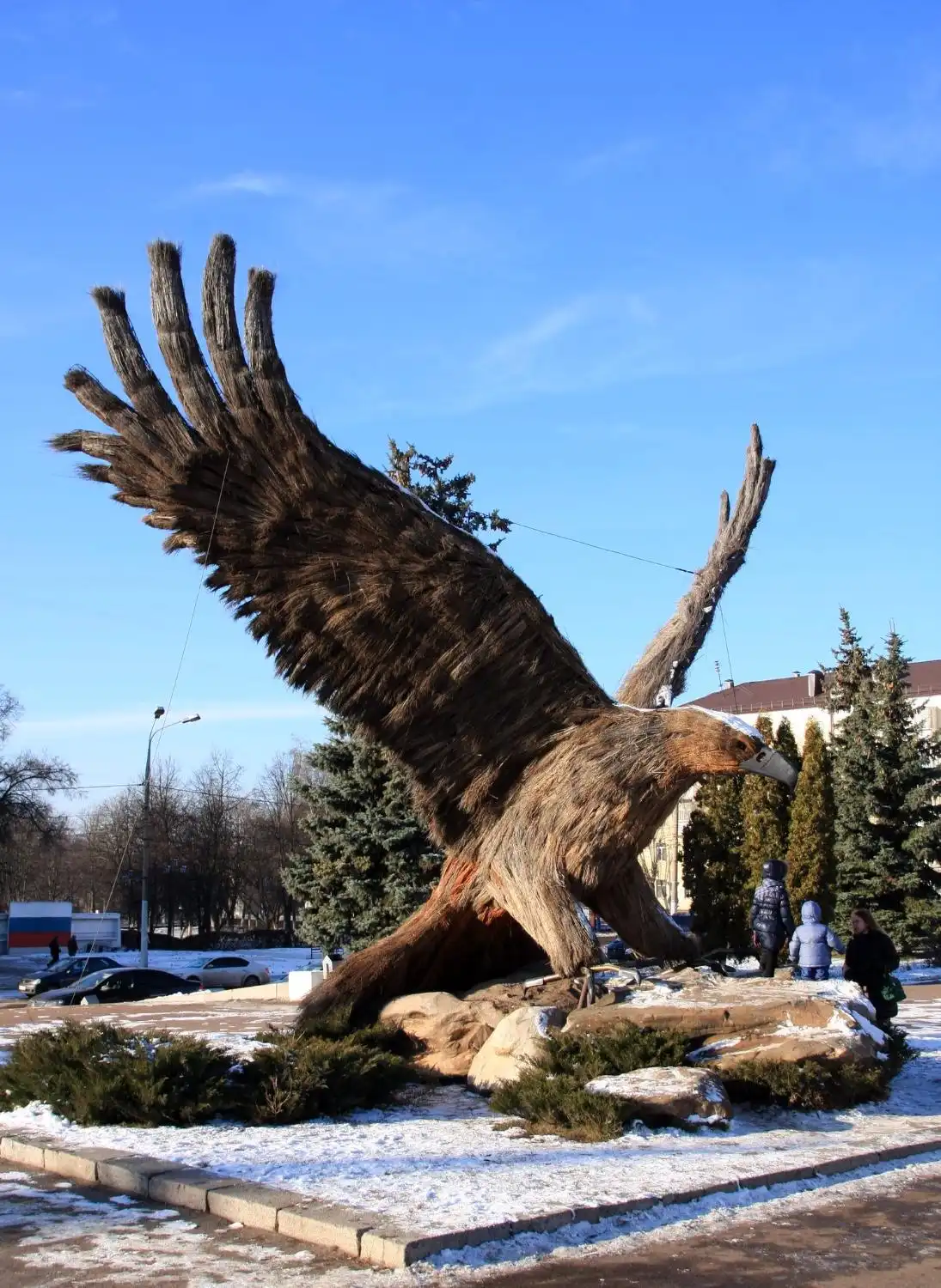 Hotels near The Eagle Monument