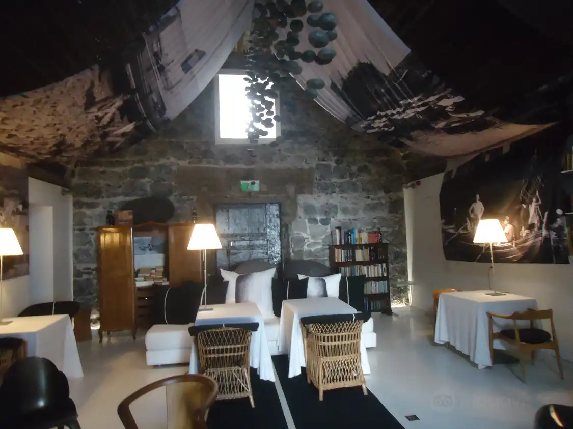 Hotels near Design Centre Nini Andrade Silva