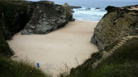 Praia de Porto Covinho