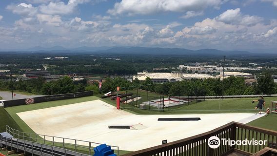 Liberty Mountain Snowflex Centre