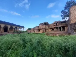 Narwar Fort | नरवर किला
