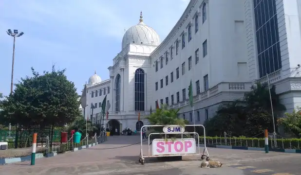 Hotels near Salar Jung Museum