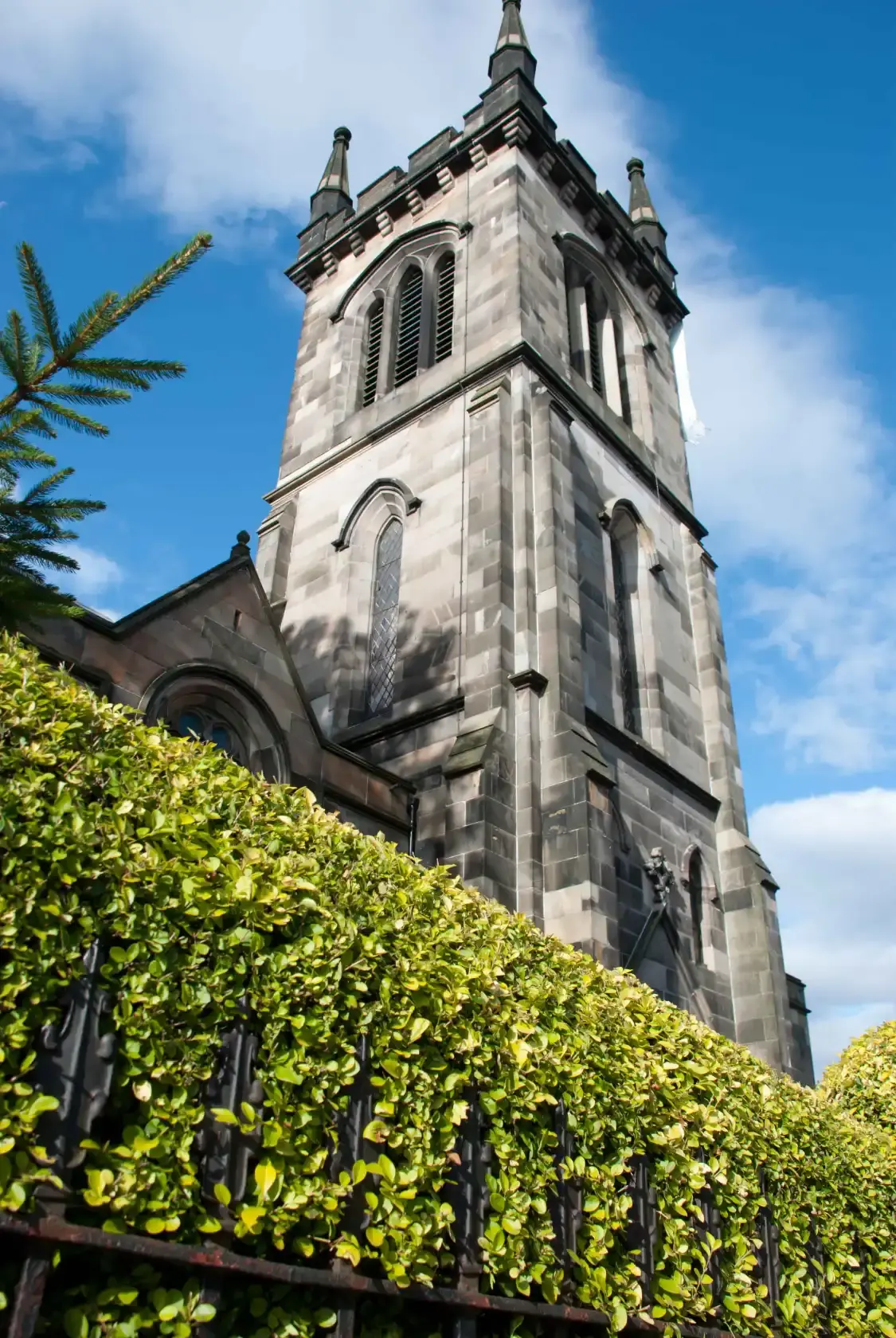 Hotels near Greenside Parish Church
