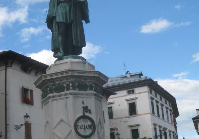 Statua di Tiziano Vecellio