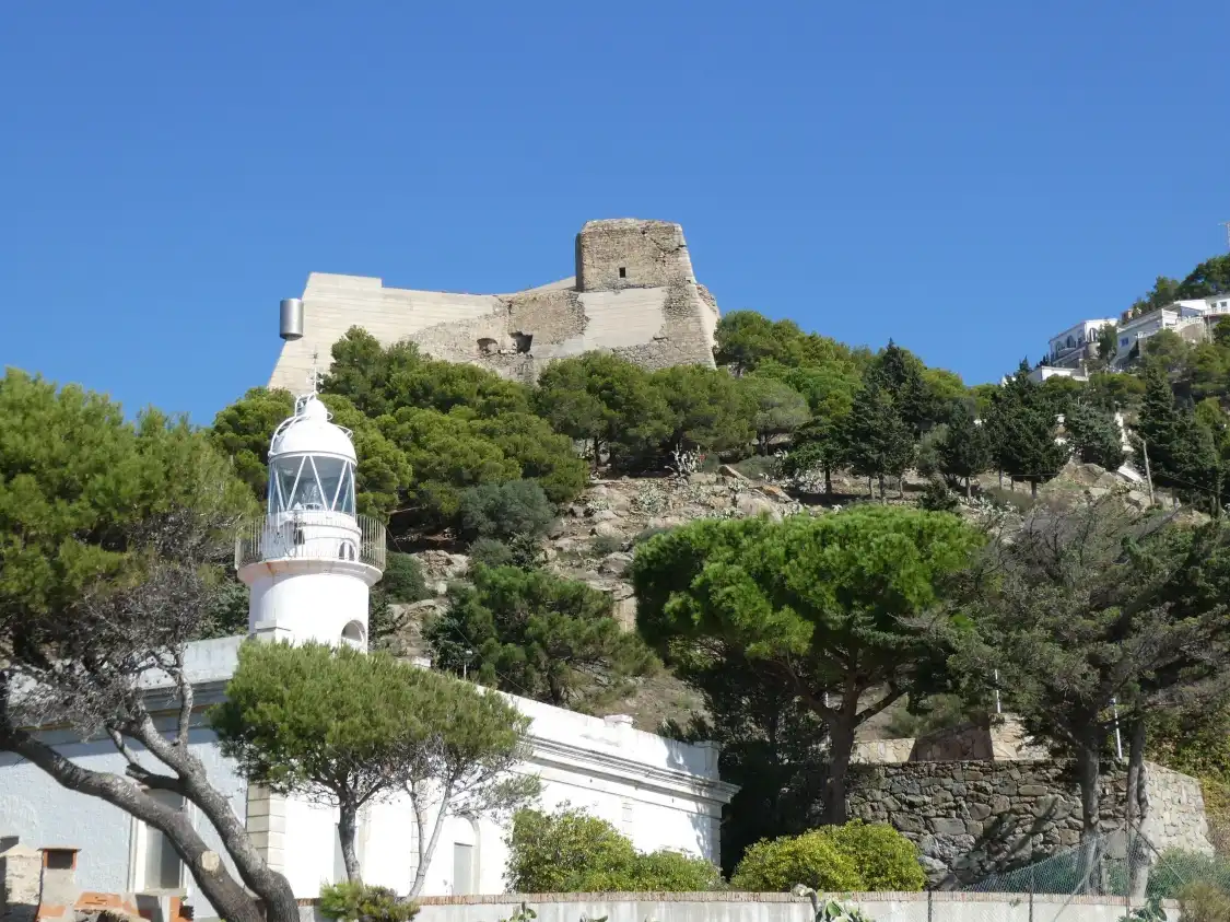 Hotels near Castillo de la Trinidad