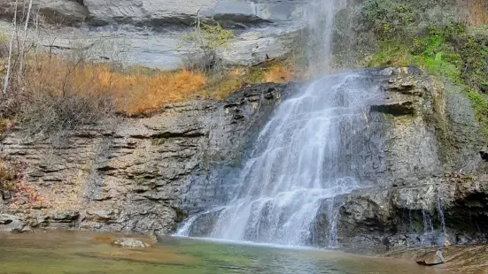 Horse Tail Waterfall
