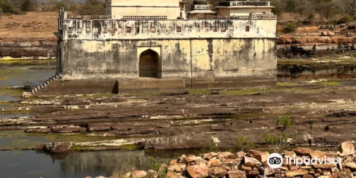 奇陶加爾女王宮