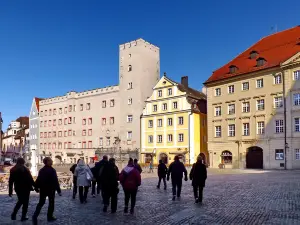 Haidplatz Square
