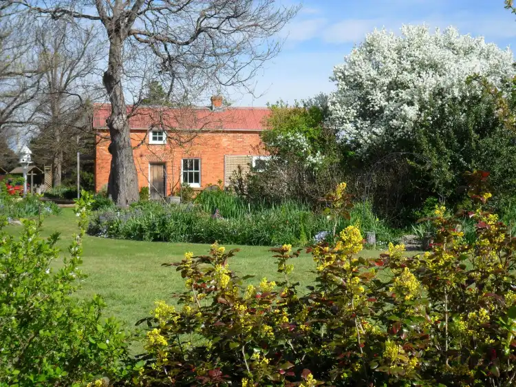 Hotels near Riversdale National Trust Historic Homestead