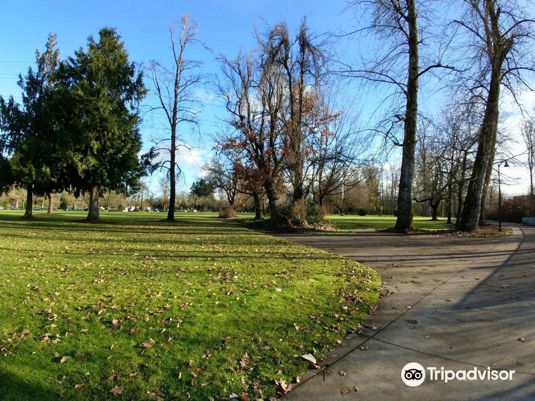 1_Alton Baker Park