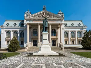 Национальный театр имени Василе Александри