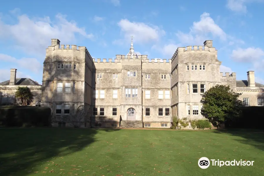 Rousham House & Gardens