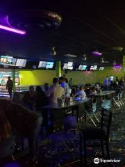 Fox's Alley Bowling, Bar, & Grill