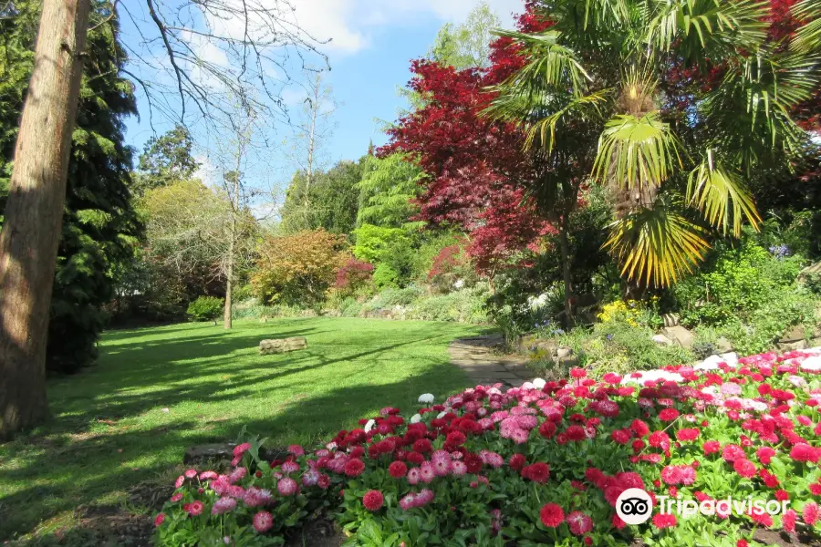 Church House Gardens