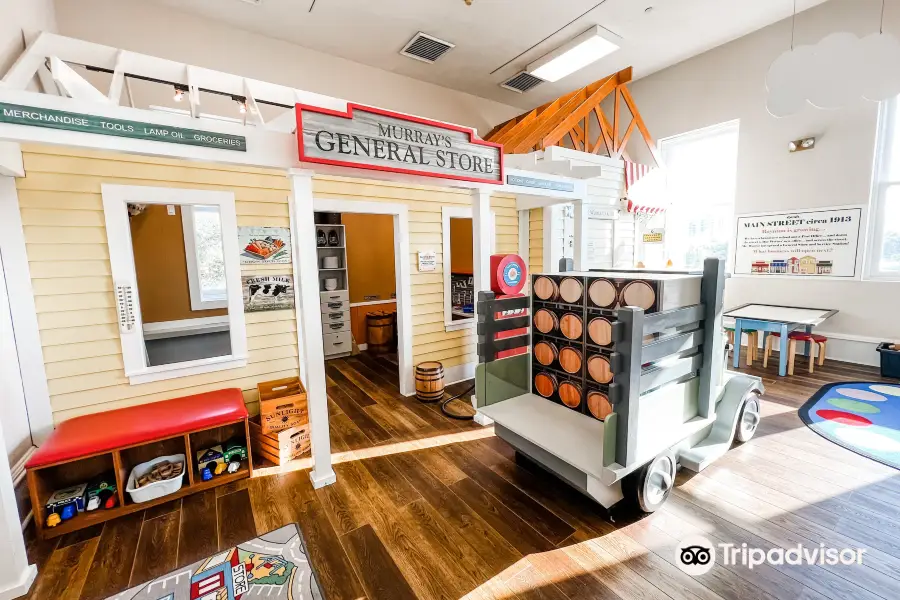 Schoolhouse Children's Museum and Learning Center