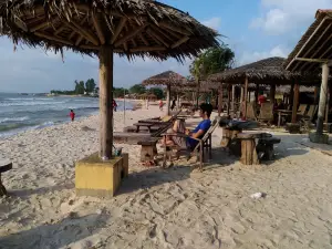 Pantai Bandengan