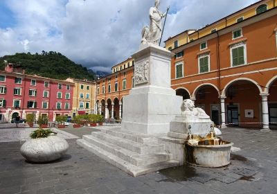 Piazza Alberica