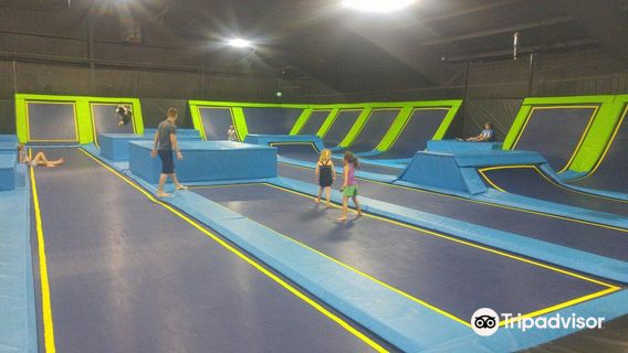 Fly High Trampoline Park